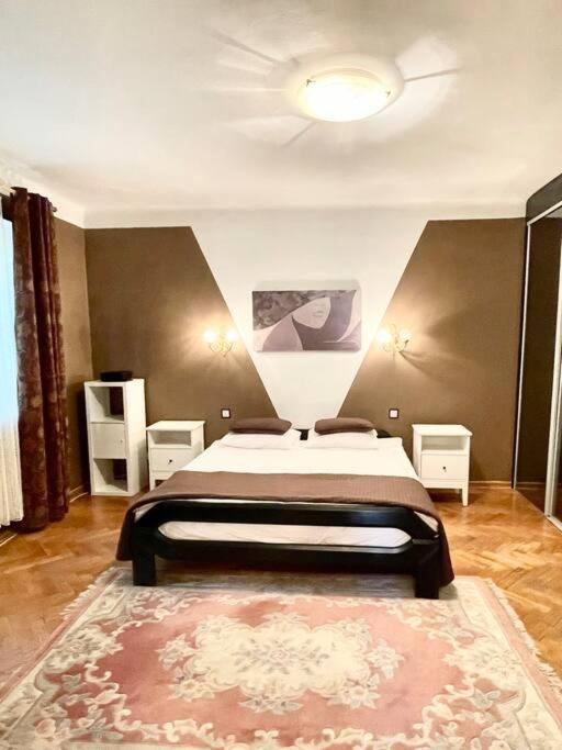 Beautiful Villa With Garden In Milanowek 외부 사진
