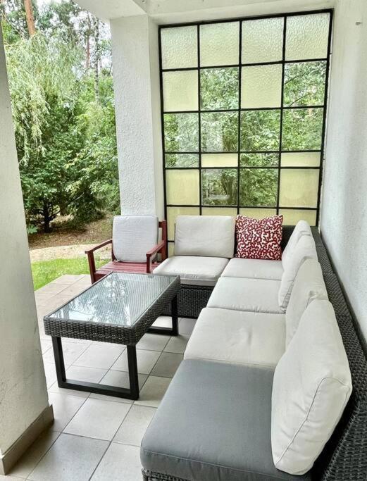 Beautiful Villa With Garden In Milanowek 외부 사진